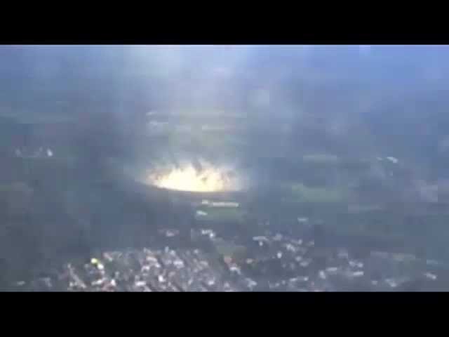 tierra hueca video real de apertura 2012 ( hollow Earth ) ovni impacto ufo impact