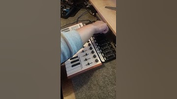 Ash 🎹 (worlde tuna midi controller x worlde easy control 9) #live #performance #electronicmusic