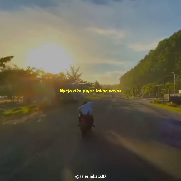 Story WA Lyrics Lagu Old Viral Tiktok 30 Detik - Kepaling (Jihan Audy Cover By Dhevy Geranium)