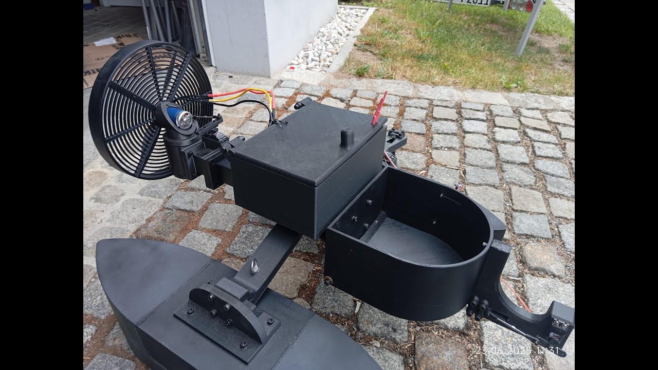 Ultimate DIY Bait Boat – Weed-Proof, Remote-Controlled & 3D Printable