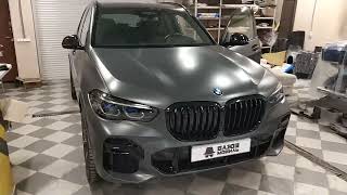 Автозвук в BMW G05: звук, шумка, новый салон и матовый полиуретан.