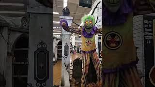 Nozzles The Clown at Saginaw Spirit Halloween 2023