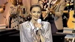 Crystal Gayle - only love can save me now