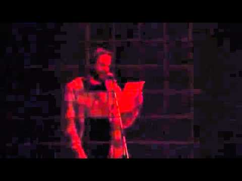 ამ საუკუნის ჰეკლბერები ქაღალდის თვითმფრინავის ბიჭე