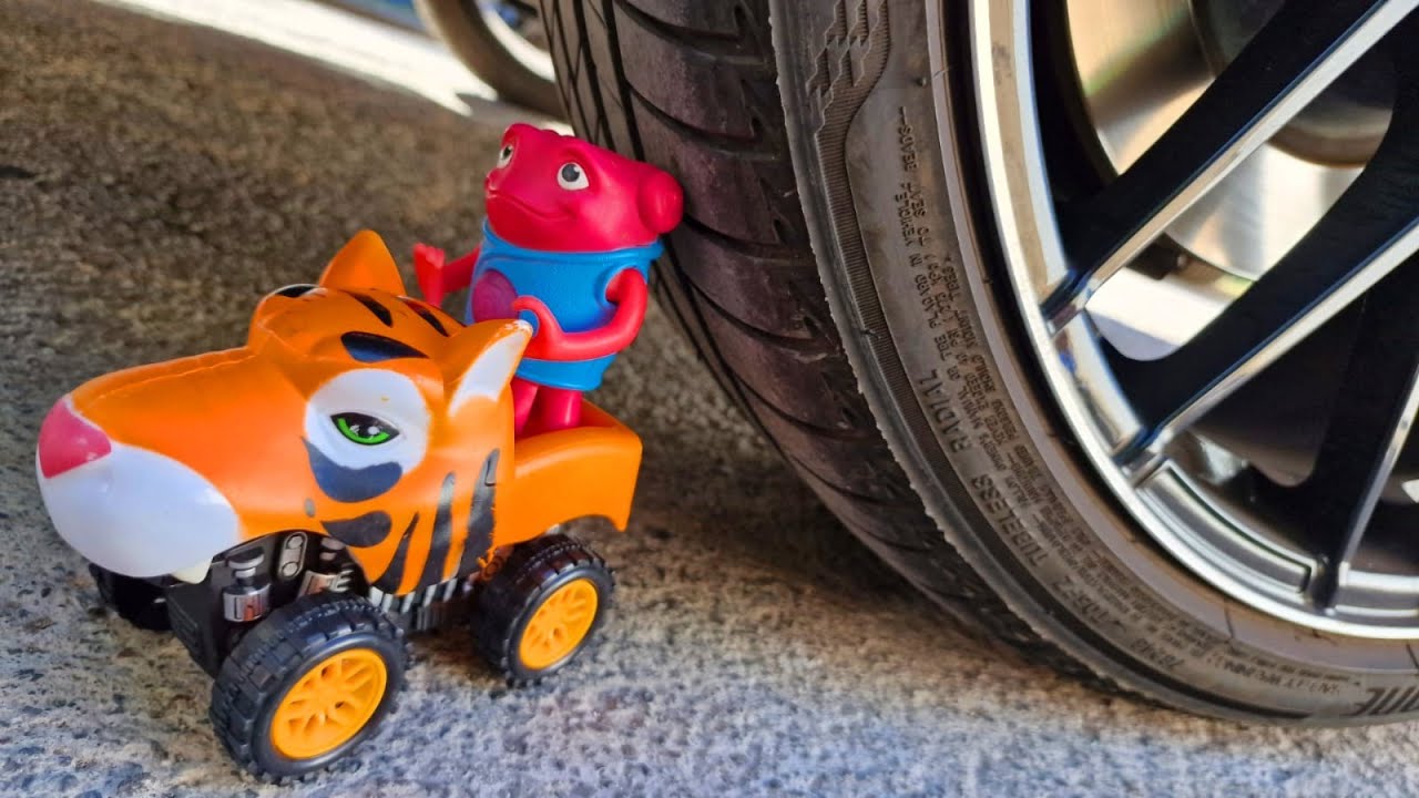 Car Crunch & Trendsetting Tech Smash 