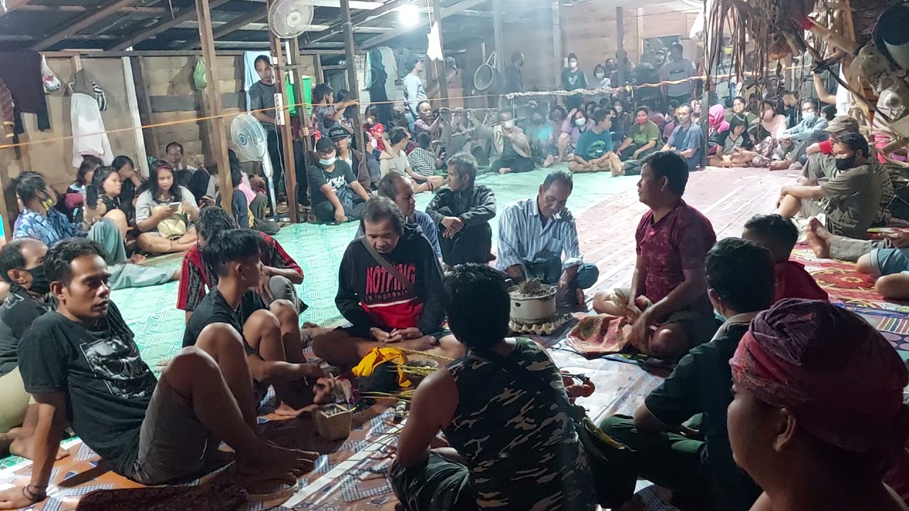 upacara adat kuwangkai