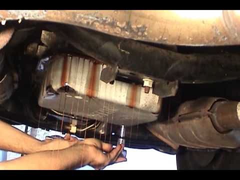 How to change fuel filter on 2003 ford crown victoria #2