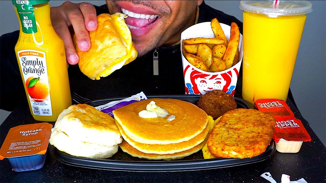ASMR MCDONALD'S VS WENDY'S BIG BREAKFAST WITH HOTCAKES HASH BROWNS SAUSAGE MUKBANG BIG BITES