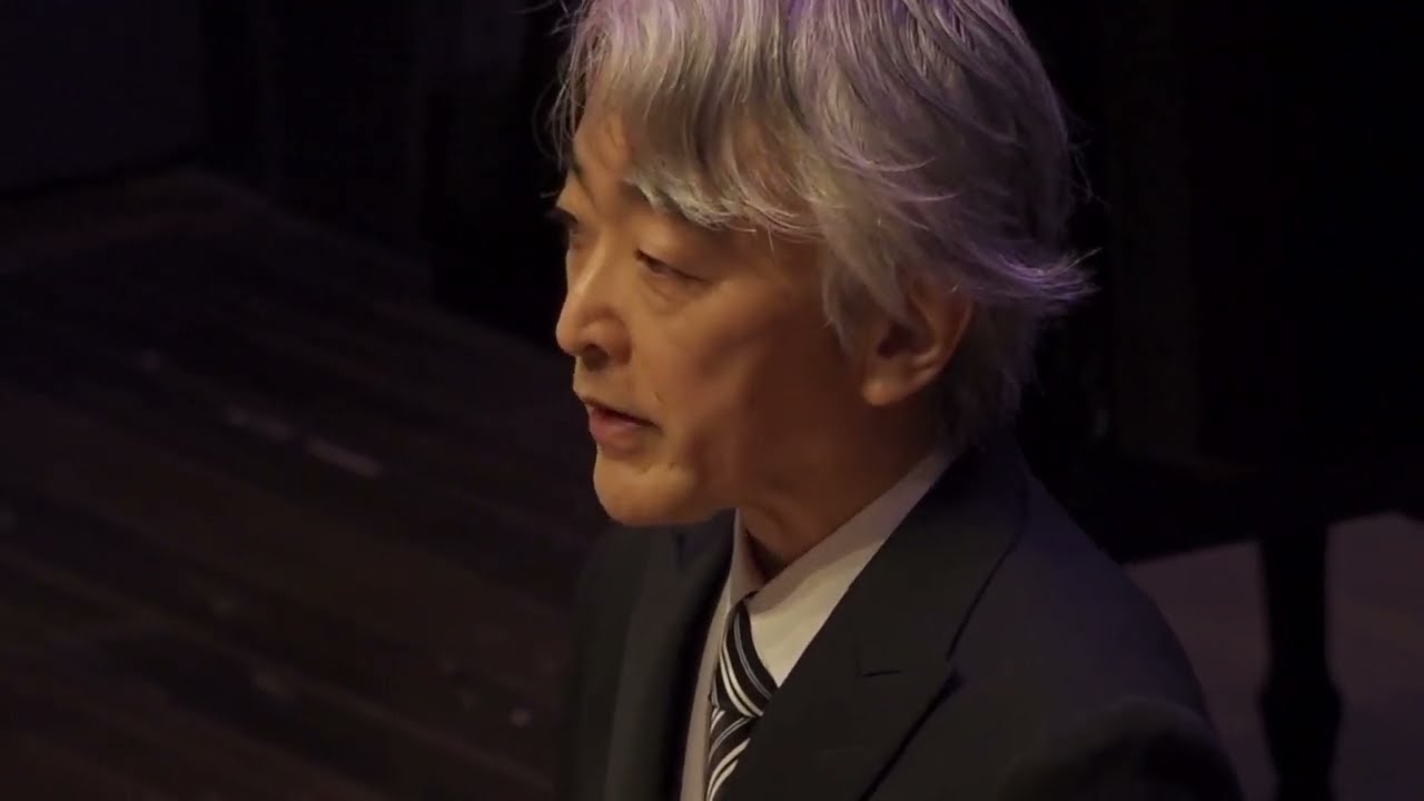 一橋大学令和3年度学位記授与式（商・法学部） - YouTube
