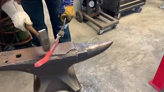Blacksmith Rookie Forges V Bit Tongs