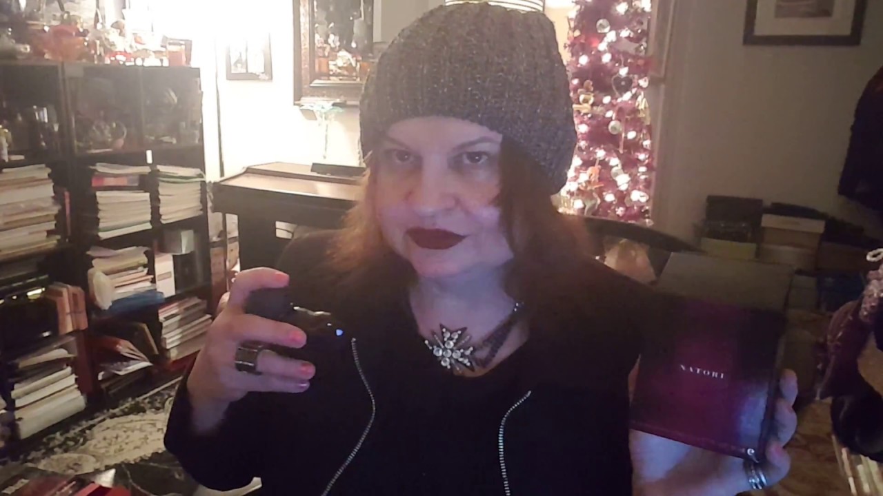 PERFUME FOR ROCK CONCERT,DARK SMOKING RED Maybelline,