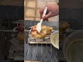 This barbecue grill is very convenient to bring on outdoor trips.