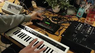 Roland Boutique D-05 Yamaha Reface DX Legowelt Manhunter D Patch Chill Jam Synthesizer 80s