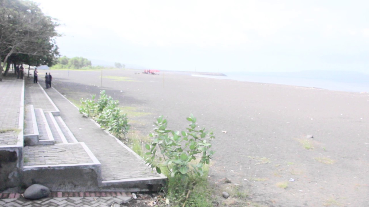 Pantai Boom Banyuwangi