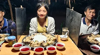 HORROR: BUN BLOOD SOUP AND CHICKEN THIGH MUSHROOM EATING CONTEST - BETWEEN 3 EATING SAINTS