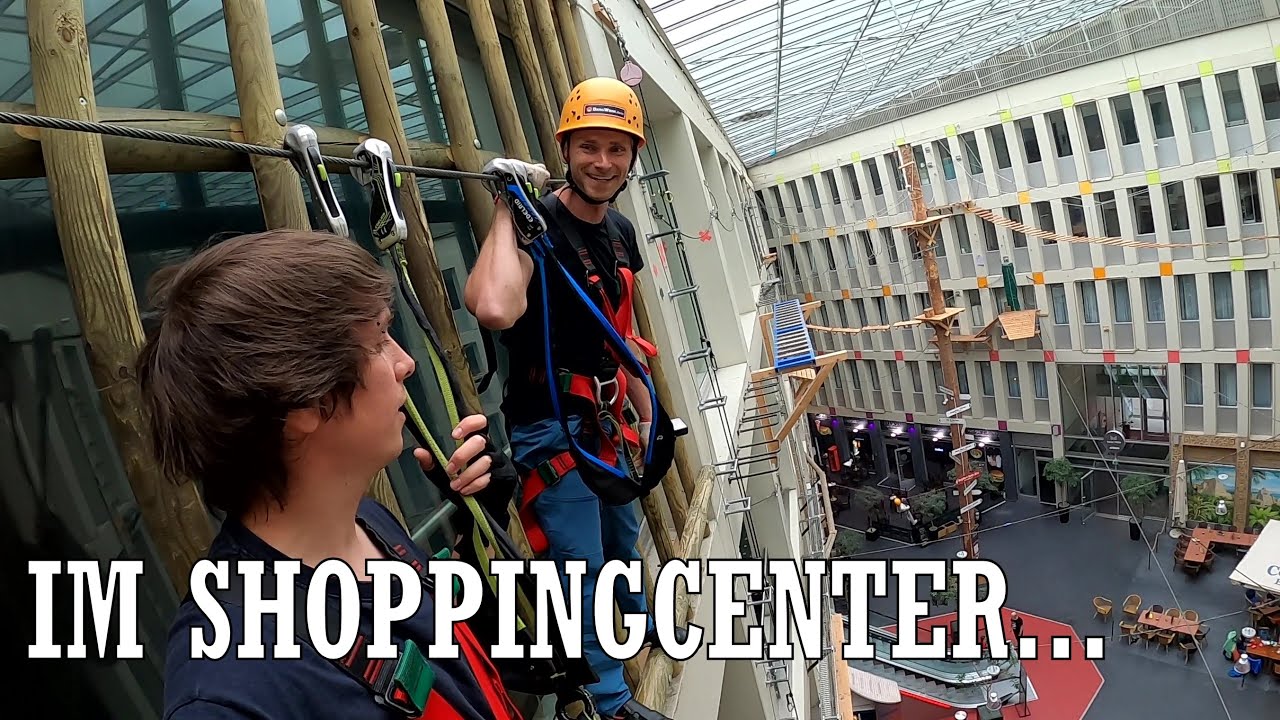 Klettern im Shoppingcenter | Europas größter Indoor Kletterpark | Berg Werk Berlin