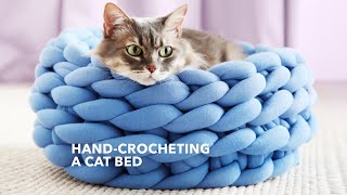 Here are the instructions for making a cat bed using Ohhio Braid. Don