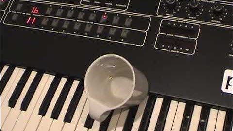 SEQUENTIAL CIRCUITS PROPHET-10 ANALOG SYNTHESIZER DEMONSTRATION