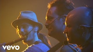 Video voorbeeld van "Tryo - Paris (Reggae à coups d'cirque au Zénith de Lille & Paris 2001)"