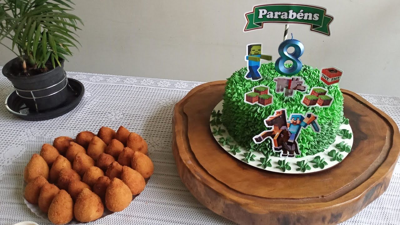 Comemorando os 8 aninhos do Nicolas. Tema minecraft. 