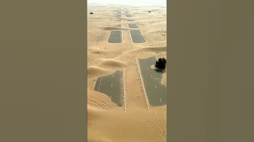 الكثبان الرملية في الصحراء 