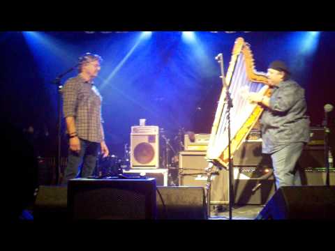 Steve Miller and Carlos Reyes on Harp Performing N...