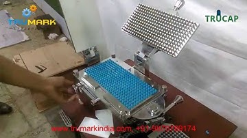 Manual capsule filling machine with capsule loader orientator
