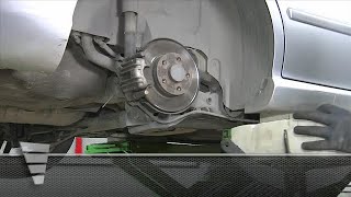 Seat Leon 1.9 Tdi'nin arka amortisörlerinin değiştirilmesi