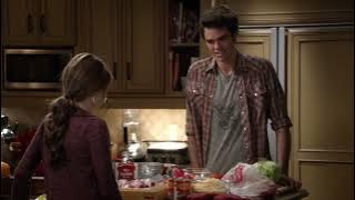 Deleted/Extended Clip | Modern Family | Season 3 Featurette