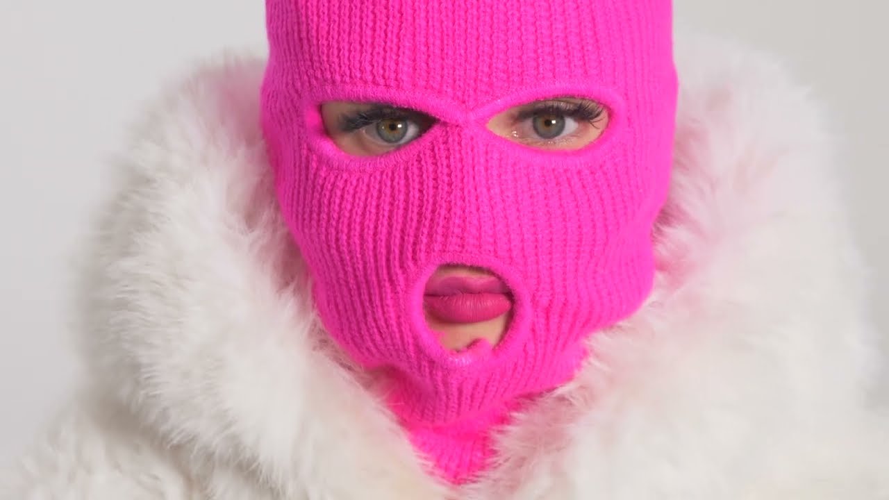 ROSCIO - LOVE (Official Video)