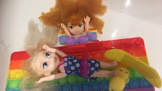 FIDGET POOL PARTY!! Elsa and Anna toddlers have fun on Elsa birthday party - fidgets-celebrate -pool