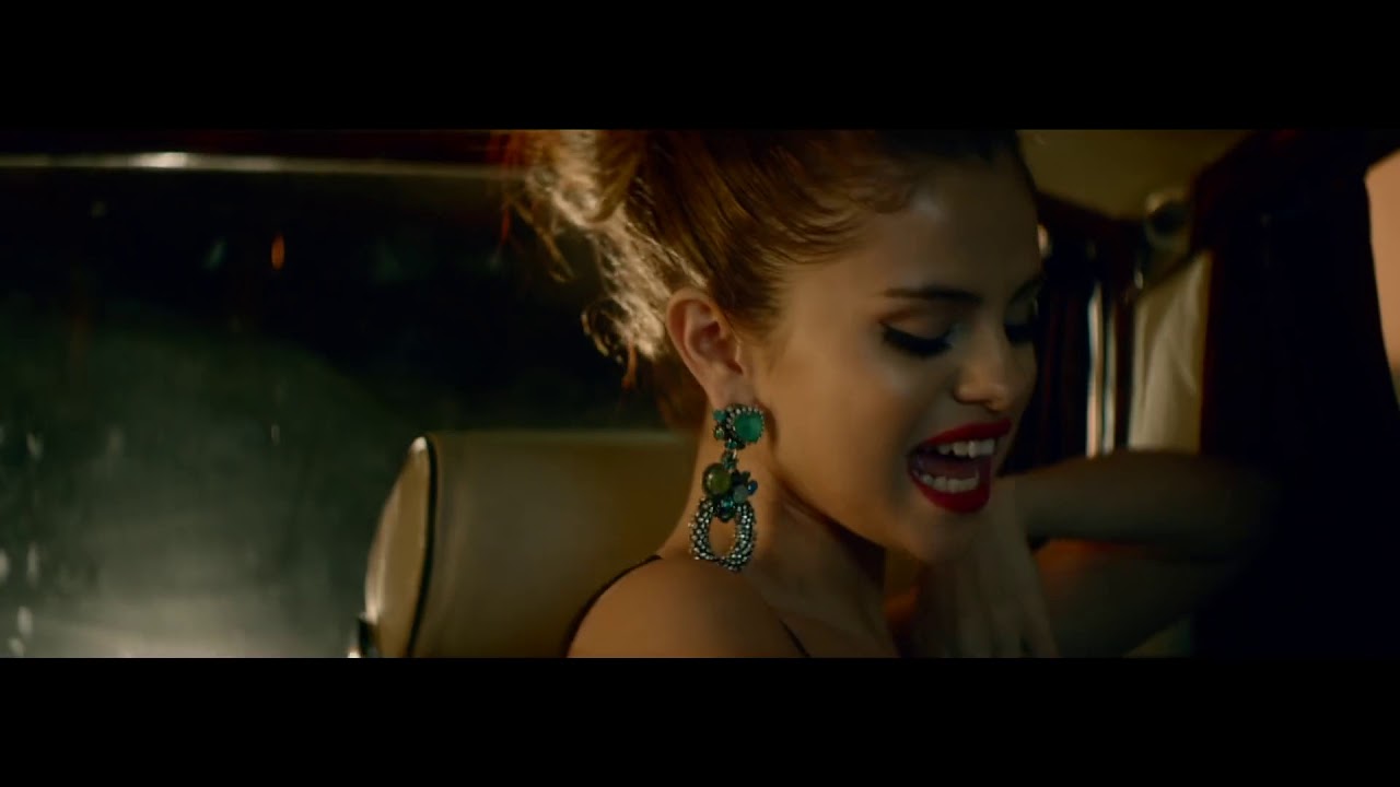 Selena Gomez- Slow down - YouTube