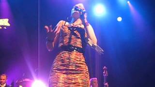 Imelda May - My Baby Left Me / That's All Right Mama chords