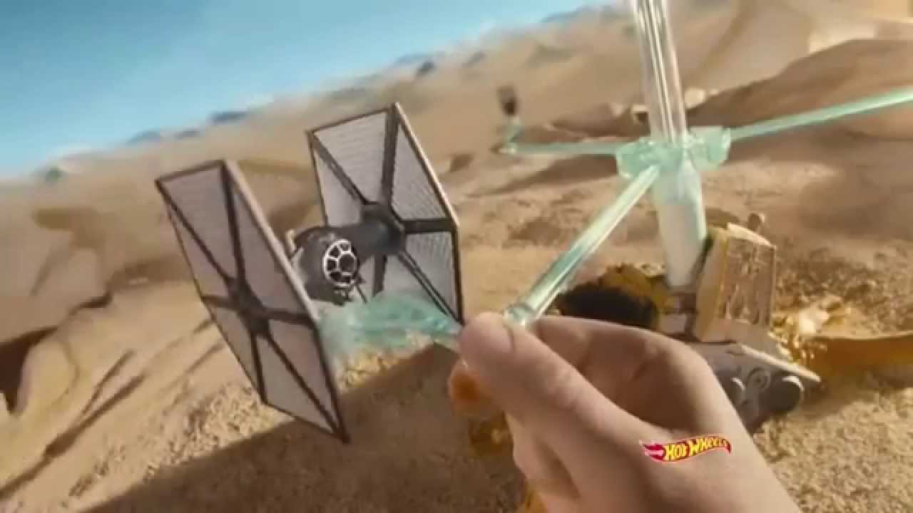 hot wheels star wars escape from jakku play set