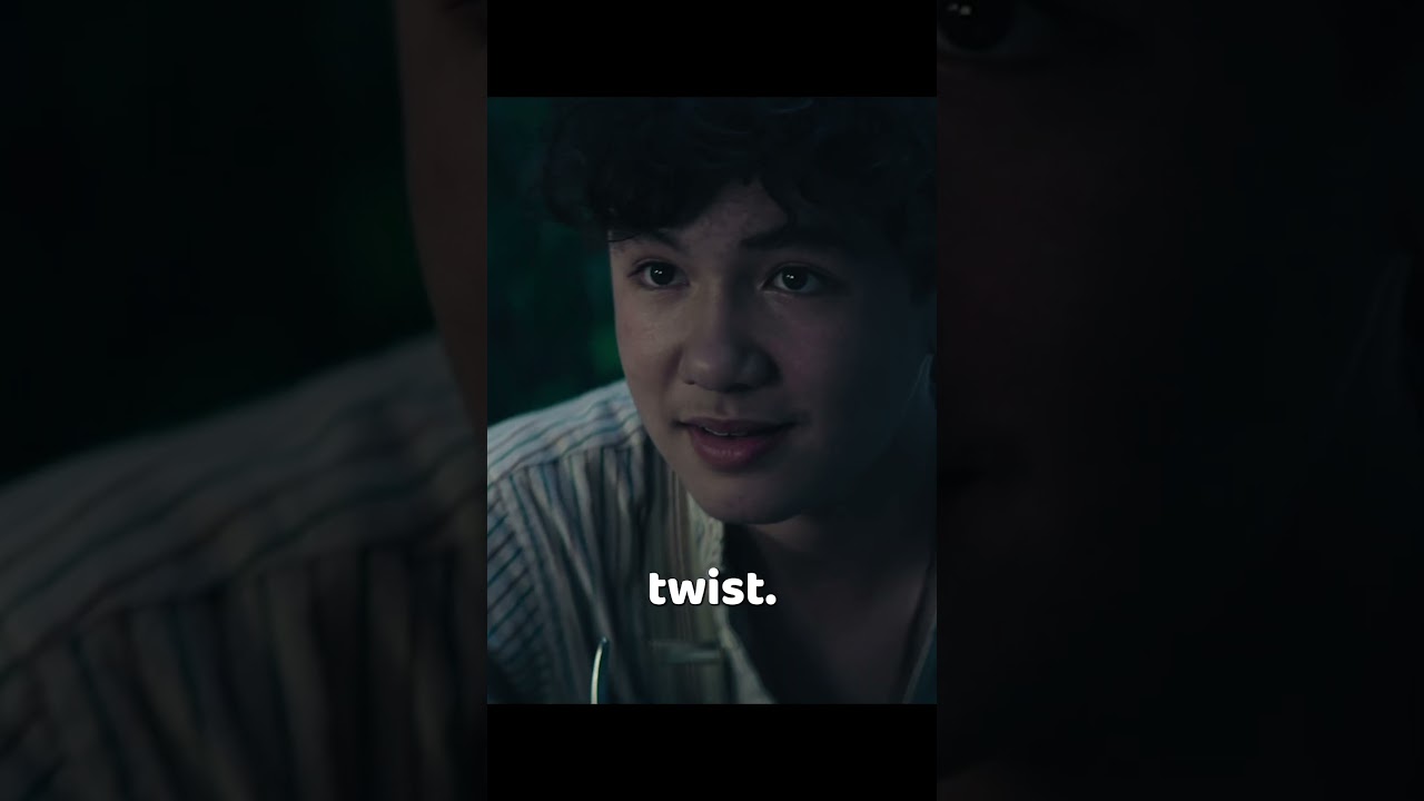 Vampire Girl VS Spaghetti 🍝 🧛‍♀️ Who Wins?