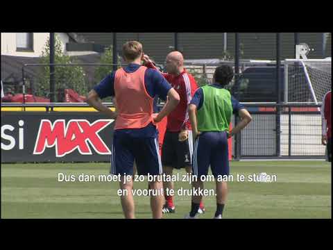 Jaap Stam hamert op druk zetten tijdens eerste training