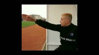 Mesut Ozil Takım Arkadaşlarına Sesleniyor