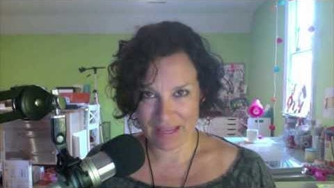 "Scrapbooking Double-Paged Layouts" from @lainehmann of layoutaday.com