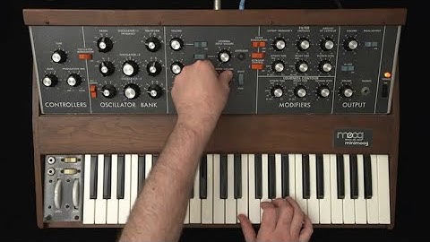 Moog Model D Minimoog Synth from 1973 Demo Noodle - No Talking!