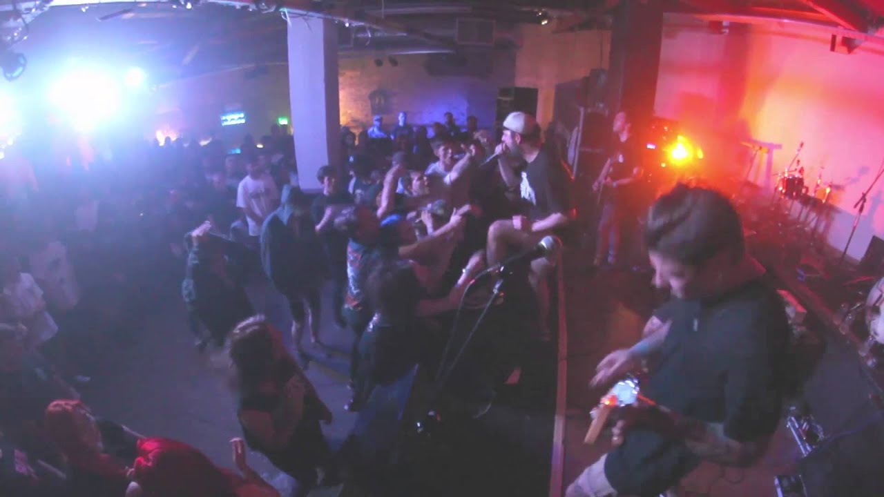 Lock & Key - So Alone (Live Deadbolt Festival, Manchester 09.08.2014)