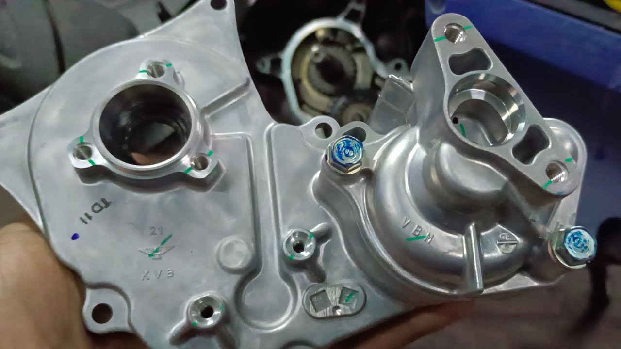 เปลี่ยนปั๊มน้ำ..honda click 110i...  #TOMอะไหล่