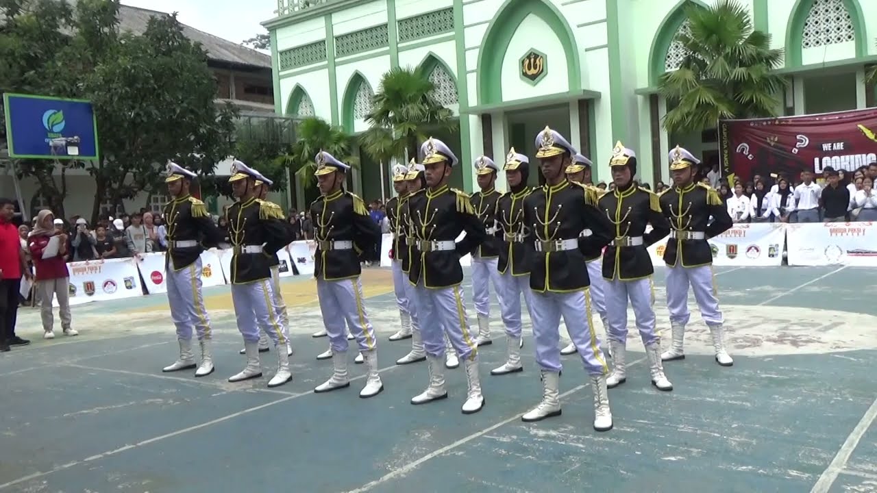 AKSI MEMUKAU PASKIBRA  SMA N 1 PURWOKERTO  dalam event  GAPAKSI  V