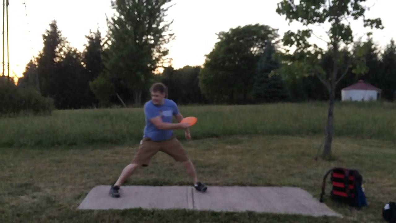 Backhand Disc Golf Throw (SlowMo) YouTube