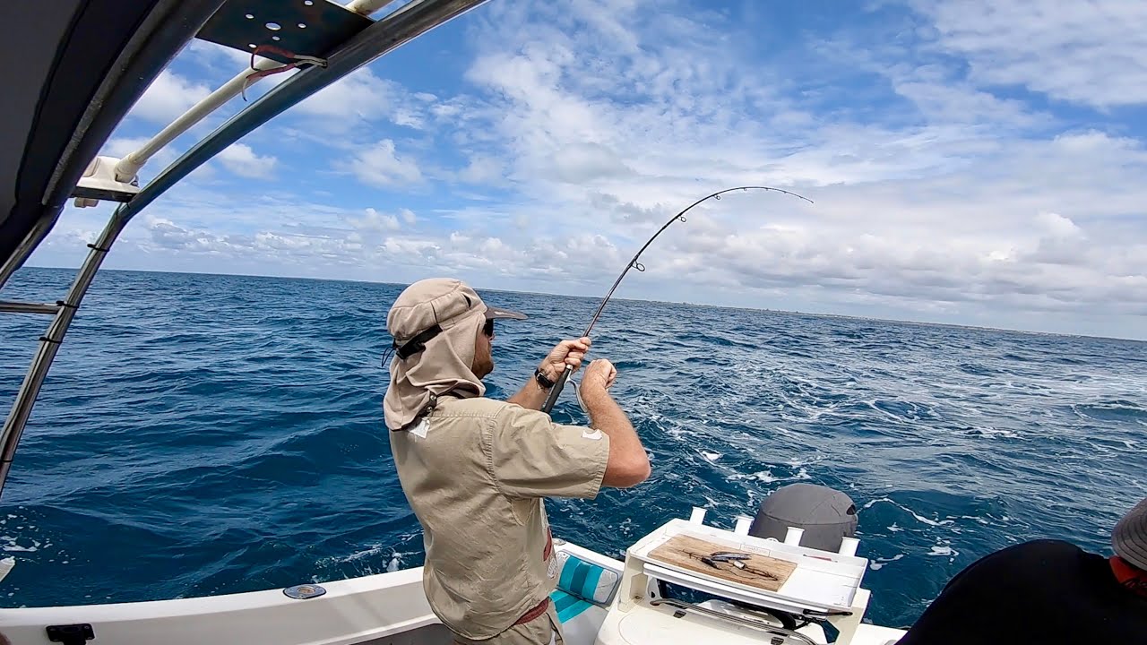 Fishing Cochrane Reef, Elliott Heads. YouTube Fishing Cochrane Reef, Elliott Heads. YouTube