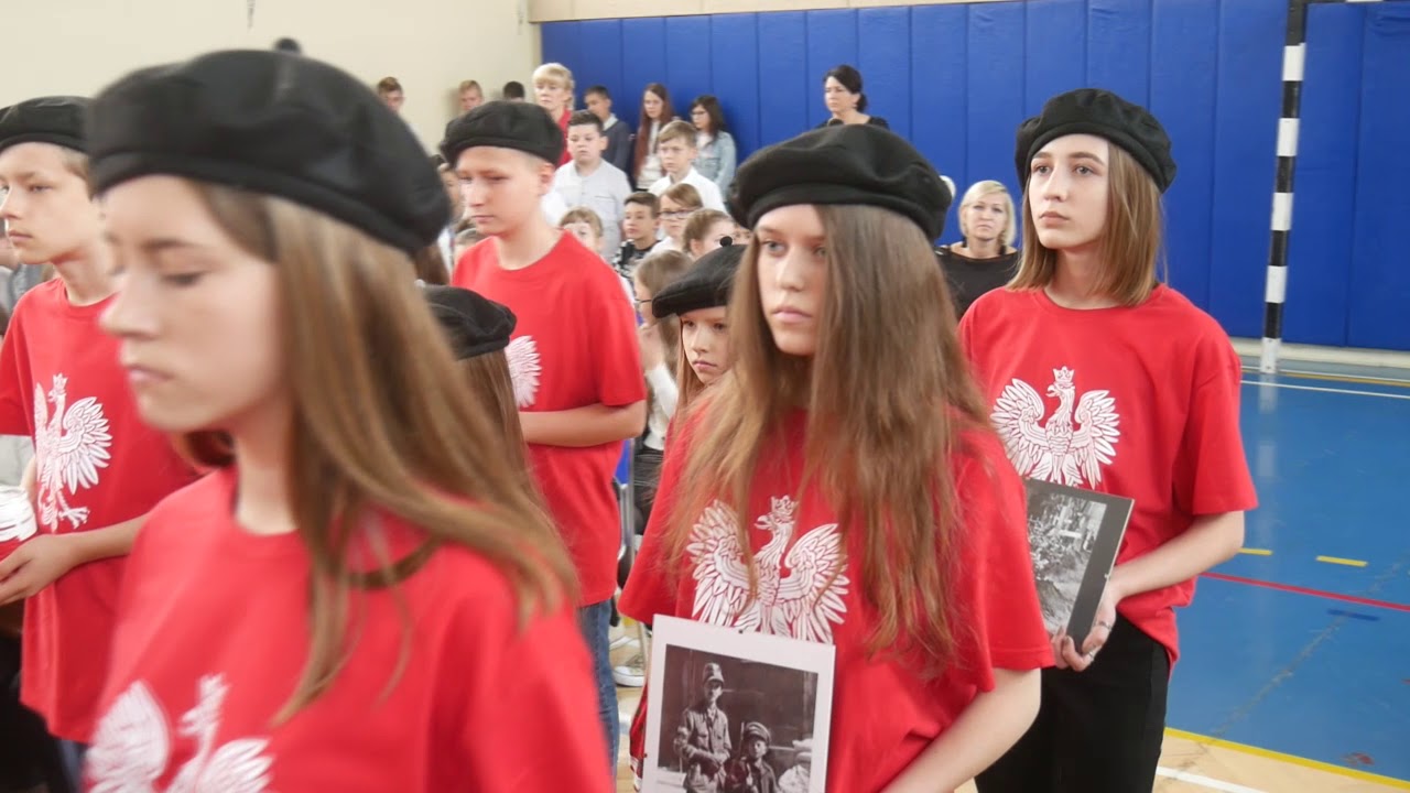 Akademia z okazji  11 LISTOPADA - NARODOWEGO ŚWIĘTA ODZYSKANIA PRZEZ POLSKĘ NIEPODLEGŁOŚCI