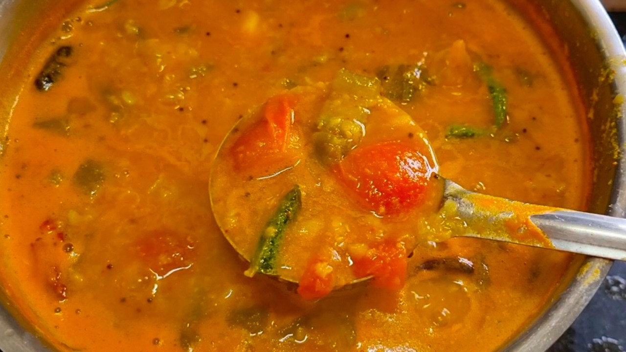 ಬೆಳಿಗ್ಗೆ ಹೊತ್ತು ಟೈಂ ಇಲ್ಲದೆ ಇದ್ದಾಗ ಈ ಗಟ್ಟಿ ಸಾರು ಟ್ರೈ ಮಾಡಿ ಅನ್ನ ಮುದ್ದೆ ಇಡ್ಲಿ ದೋಸೆಗೆ ಚೆನ್ನಾಗಿ 👌