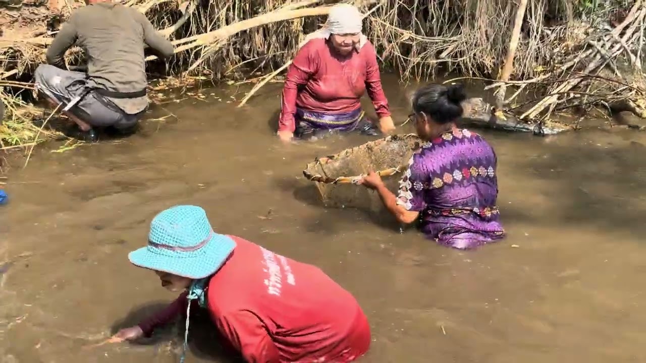 Fishing Time with family in Umphang (Marnyl)