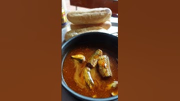 bánh mì trứng ốp cá mồi