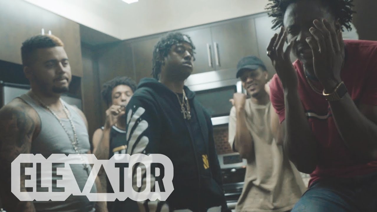 Reeves Junya ft. RARRI - Crazy Talk (Official Music Video)