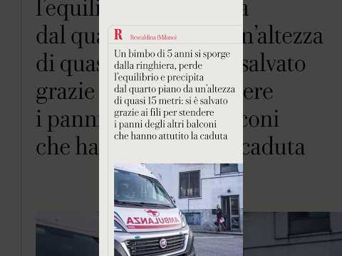 Video Bimbo cade dal balcone, si salva grazie ai fili per stendere i panni